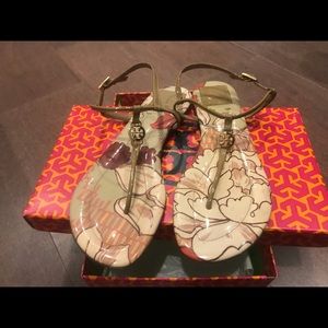 Tory Burch Emmy Patent Calf Sandals, style 11128209, Sand color, size 8